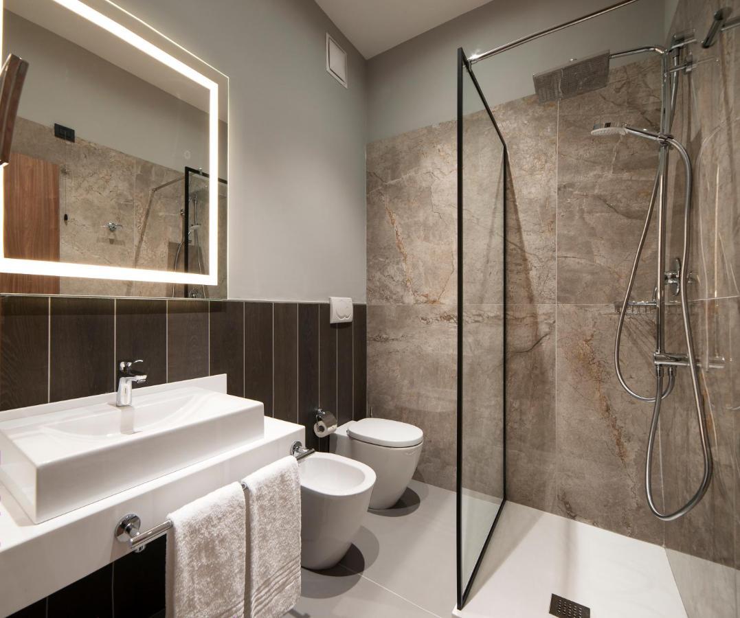 Hotel Radisson Naples 4*
